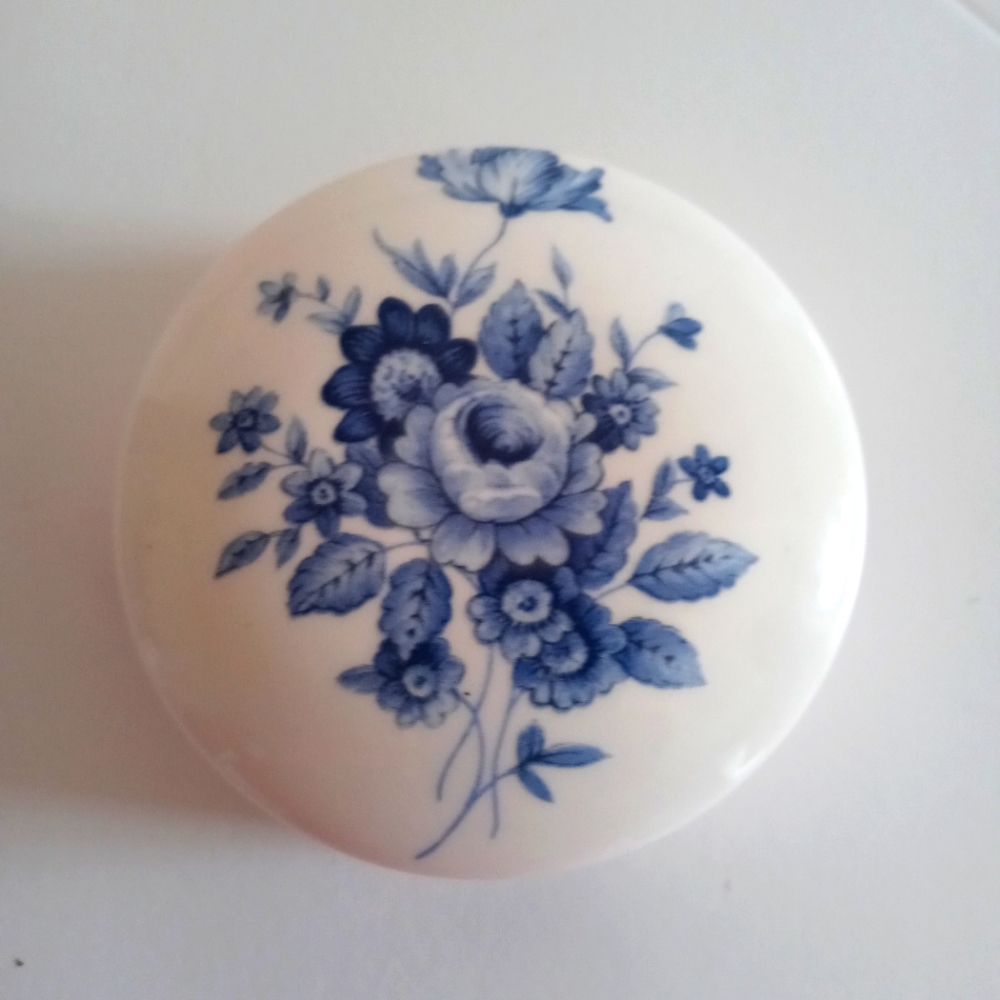 Balfour China Trinket container